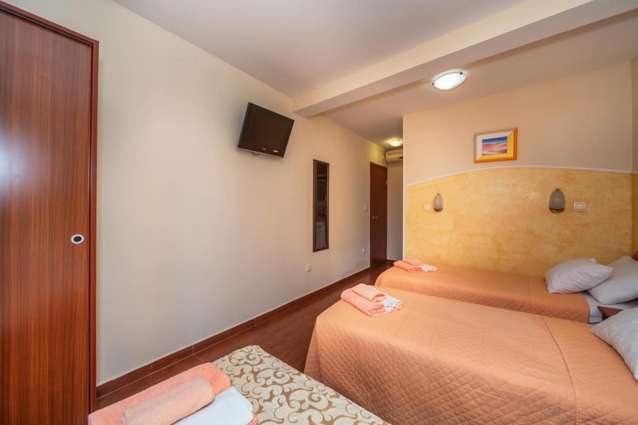 Apartments Pod Lozom With Seaview Petrovazzo Camera foto